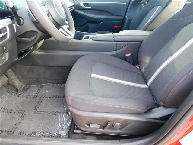 Used 2025 Hyundai Sonata SEL FWD image 22