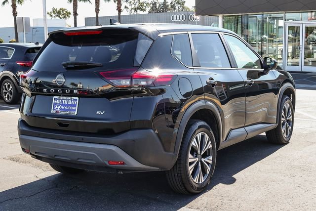 Used 2023 Nissan Rogue SV image 6
