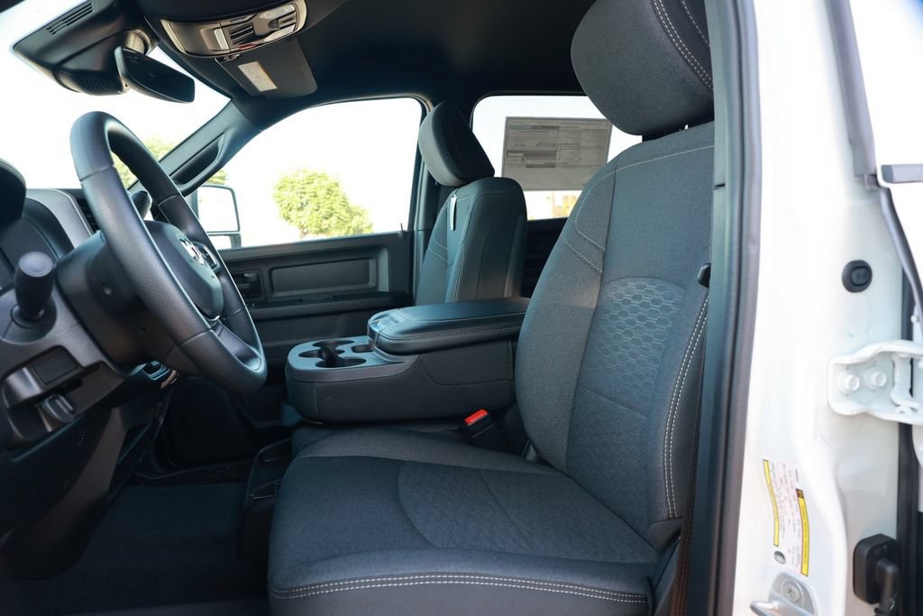 New 2026 RAM 3500 Tradesman AWD/4WD image 17
