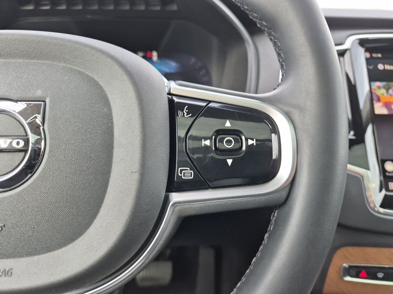 Used 2023 Volvo XC90 B6 Plus w/ Protection Package Premier AWD/4WD image 28