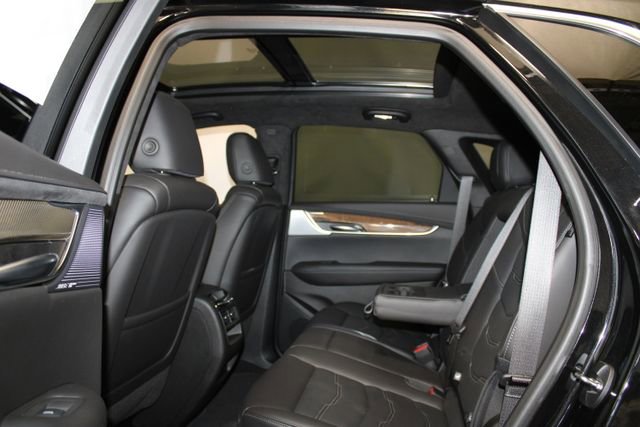 Certified 2023 Cadillac XT5 Premium Luxury w/ Platinum Package image 11