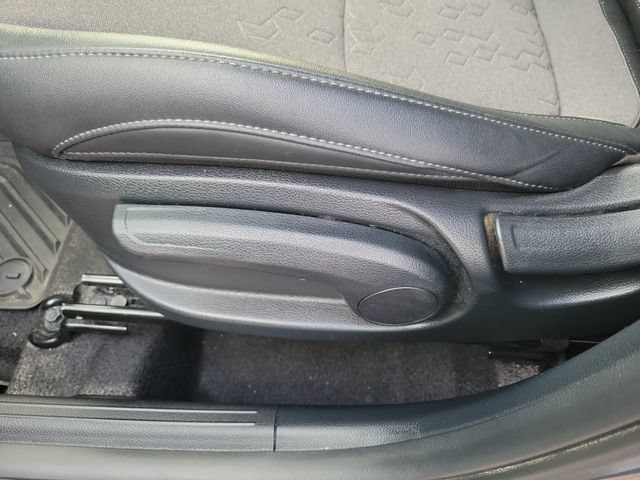 Used 2025 Kia Seltos S FWD image 21