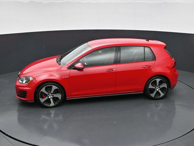 Used 2016 Volkswagen Golf 4-Door FWD image 36