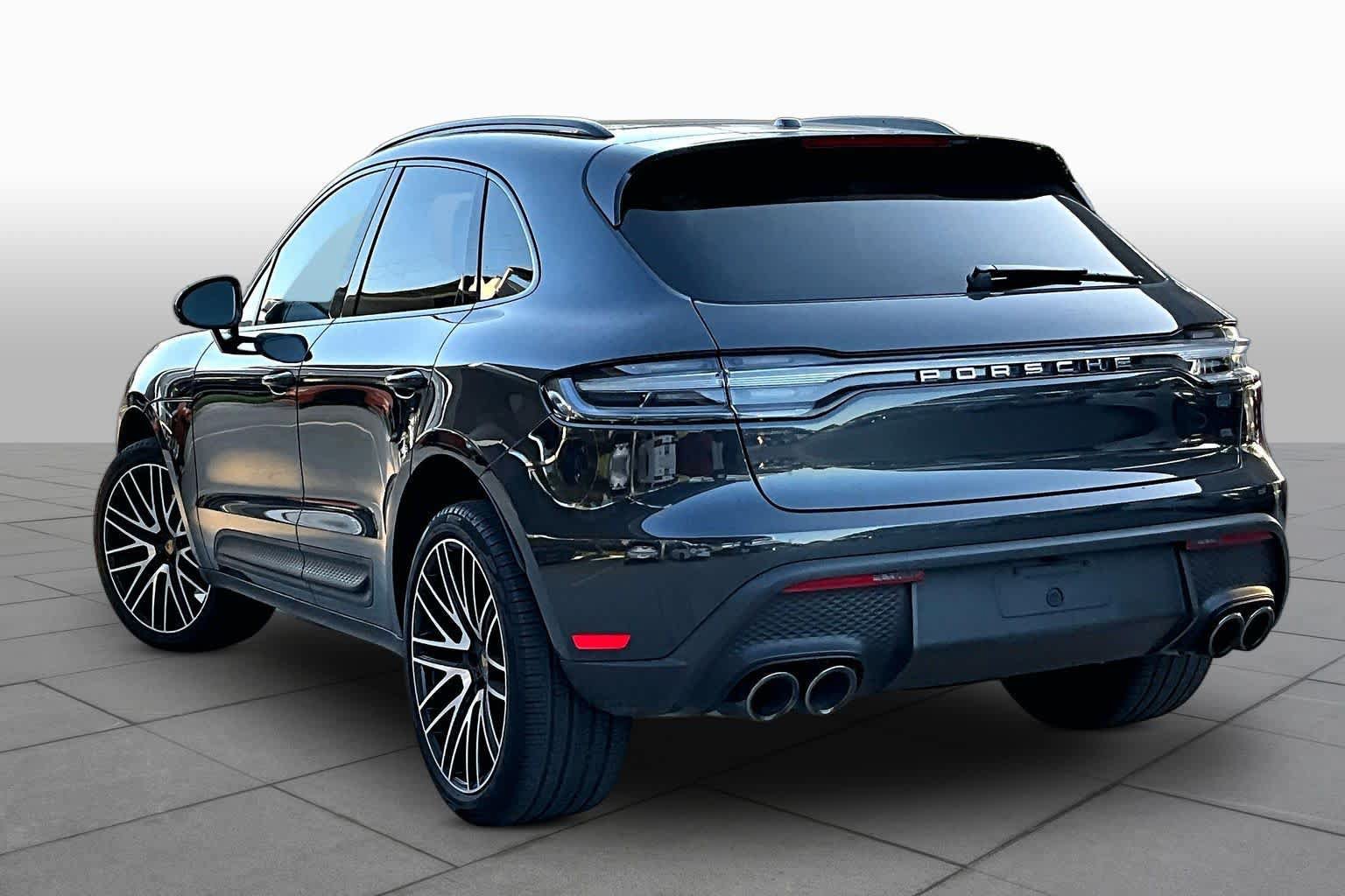 Used 2026 Porsche Macan AWD/4WD image 12