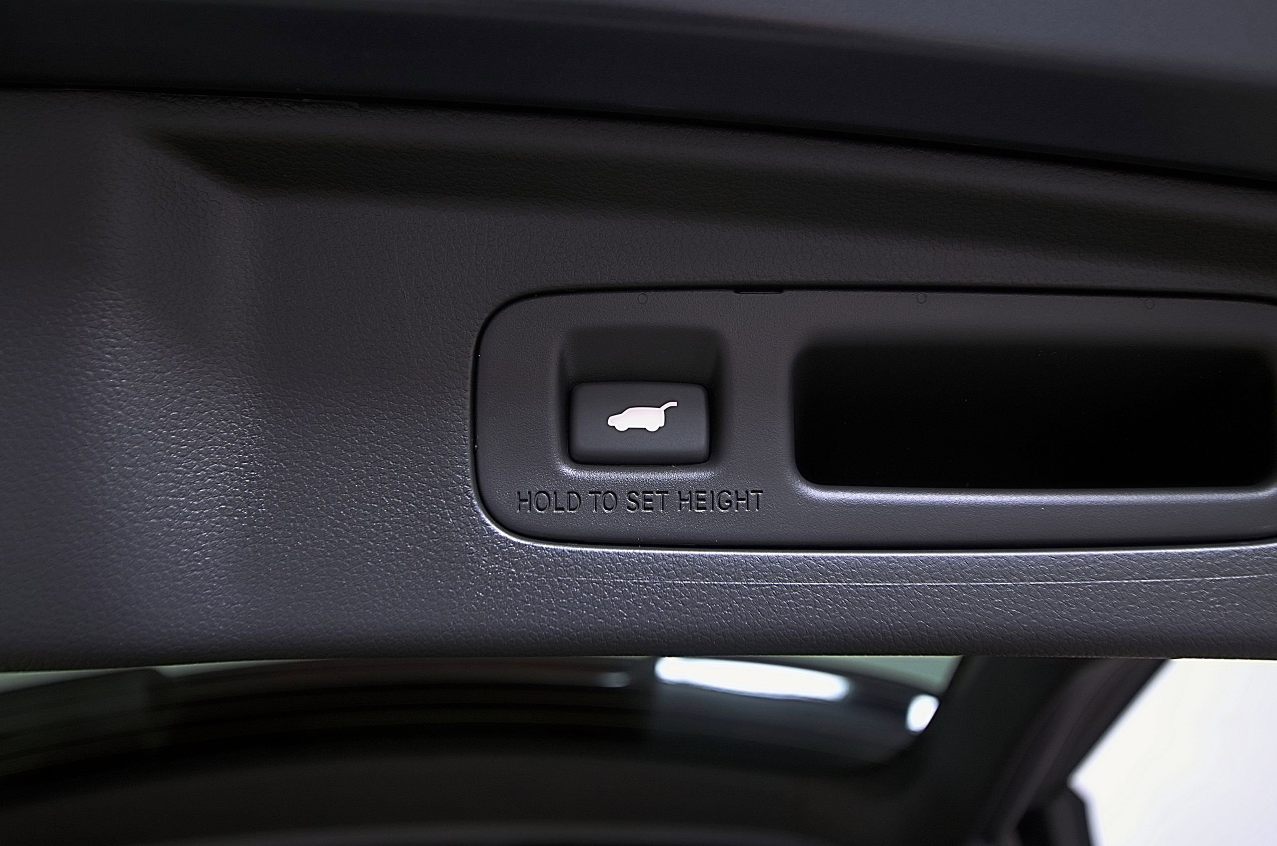 Used 2024 Honda CR-V Sport Touring image 11