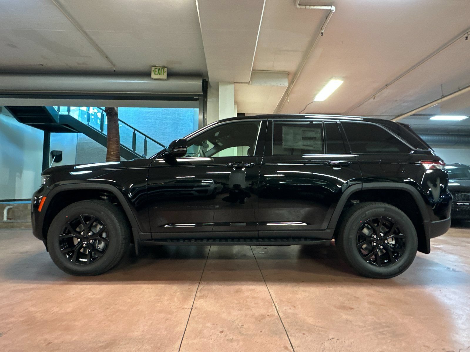 New 2026 Jeep Grand Cherokee Altitude AWD/4WD image 2