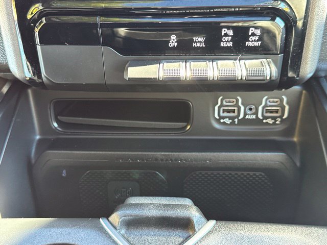 Used 2024 RAM 1500 Laramie AWD/4WD image 36