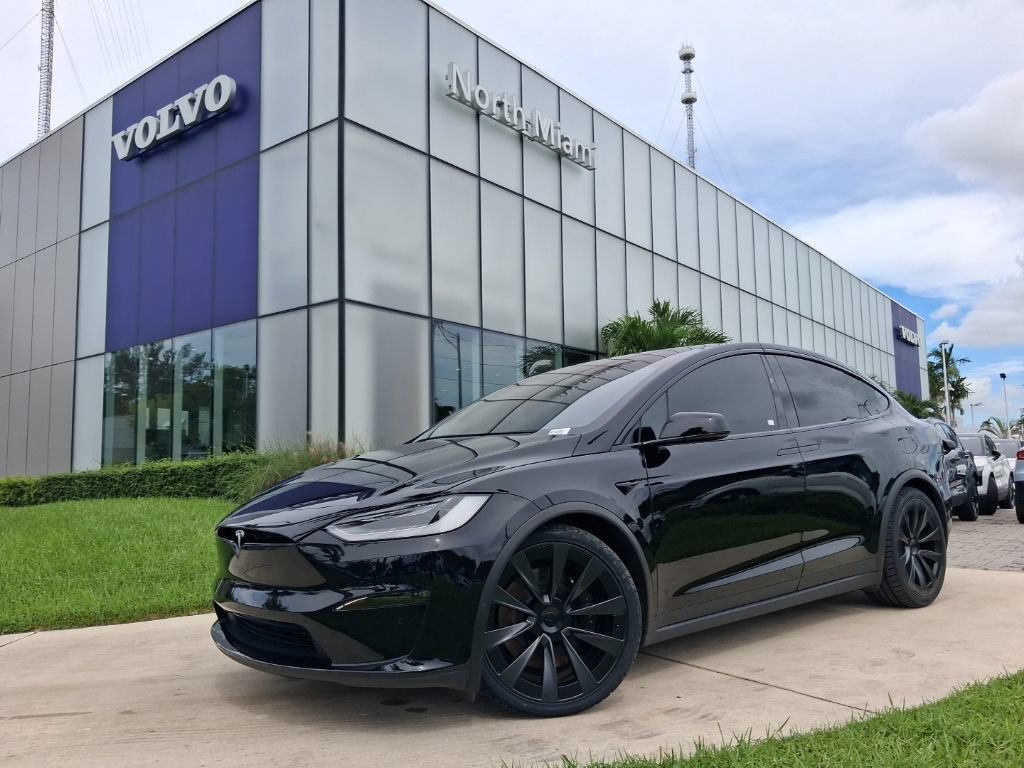 Used 2022 Tesla Model X Plaid AWD/4WD image 2