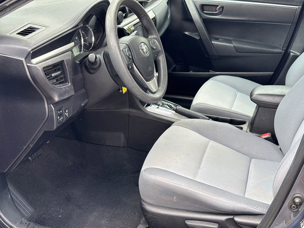 Used 2016 Toyota Corolla L FWD image 9