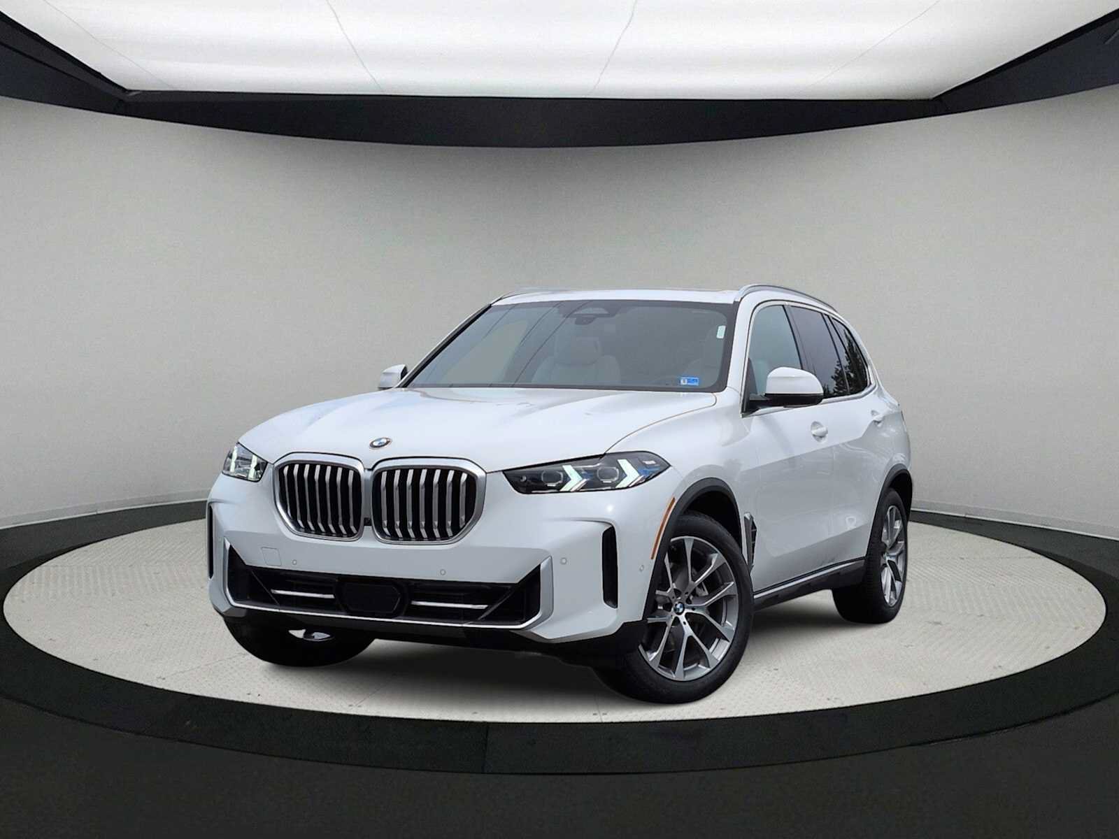 Certified 2024 BMW X5 xDrive40i w/ Executive Package AWD/4WD image 1