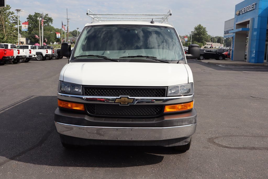 New 2025 Chevrolet Express 2500 w/ Driver Convenience Package RWD image 28