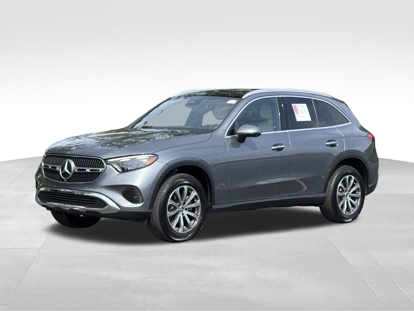 Used 2023 Mercedes-Benz GLC 300 4MATIC image 9