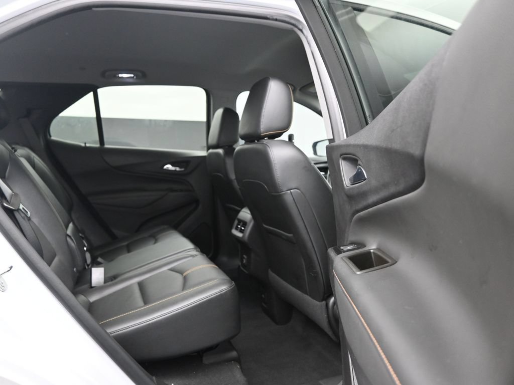 Used 2024 Chevrolet Equinox Premier FWD image 17