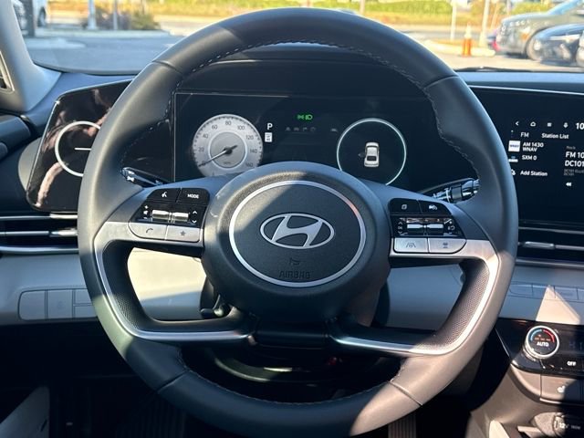 Certified 2025 Hyundai Elantra Limited image 14