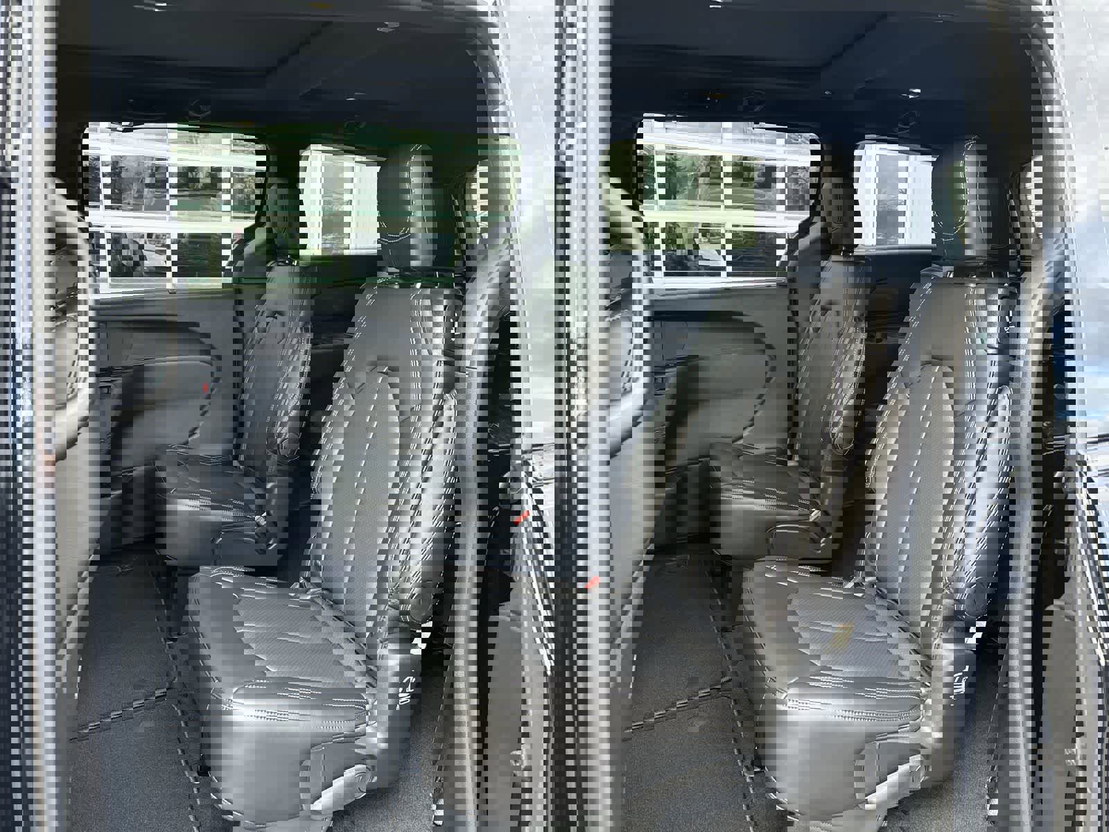 New 2026 Chrysler Pacifica Select image 7