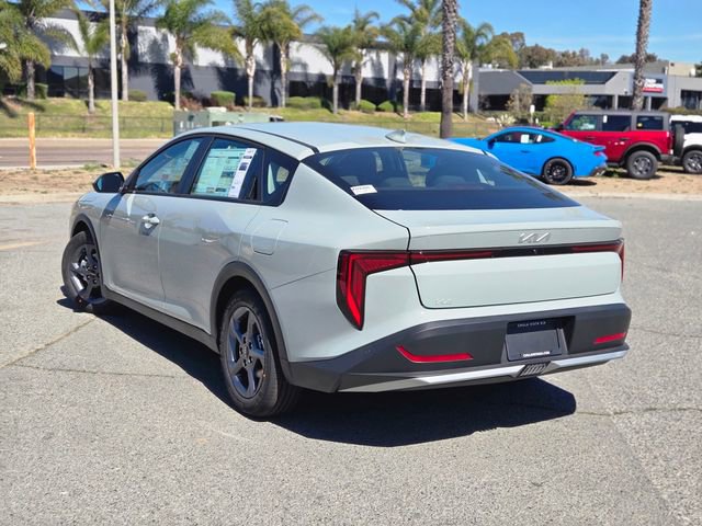 New 2026 Kia K4 LXS image 10