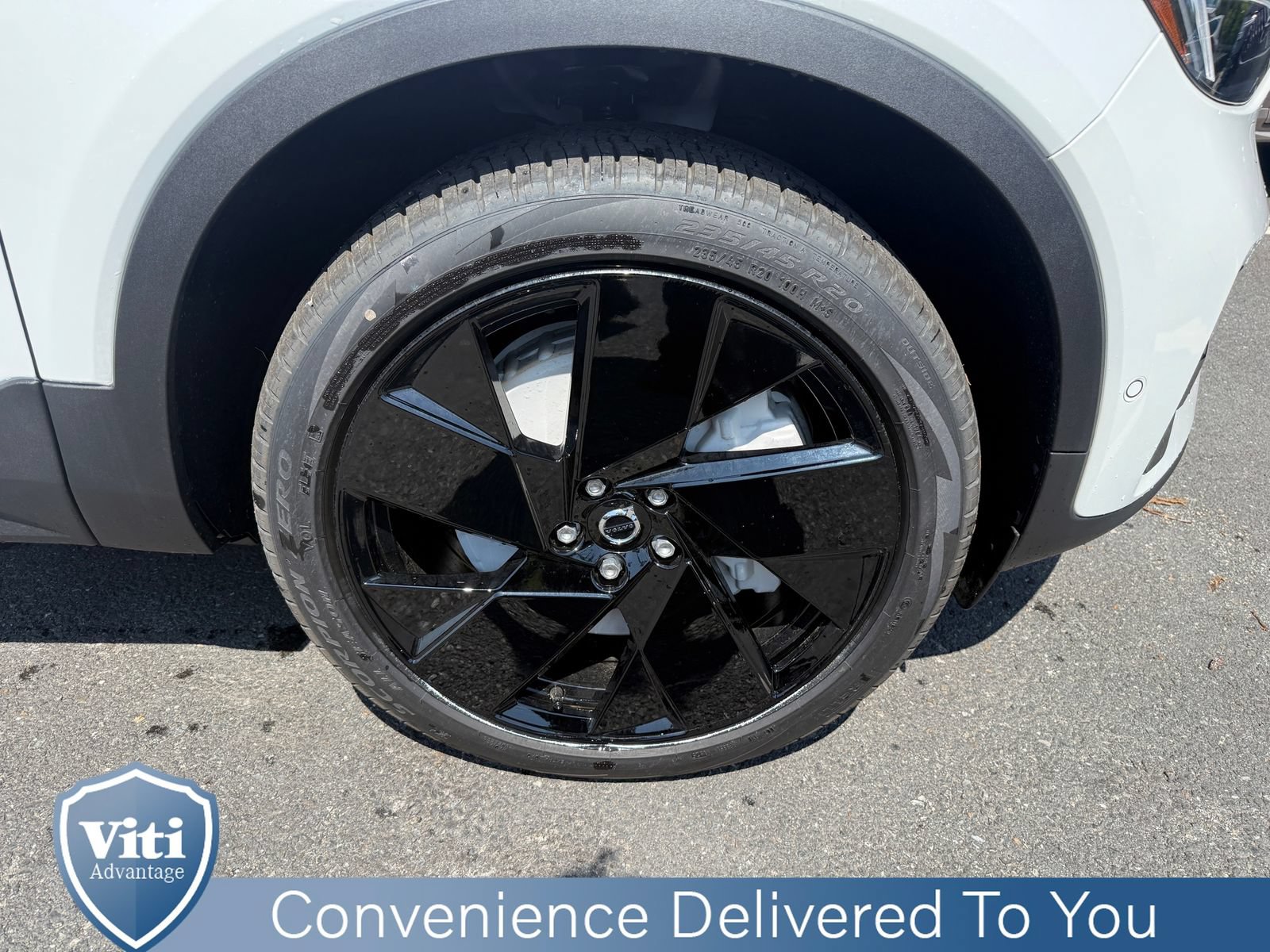 New 2026 Volvo EX40 Ultra AWD/4WD image 10