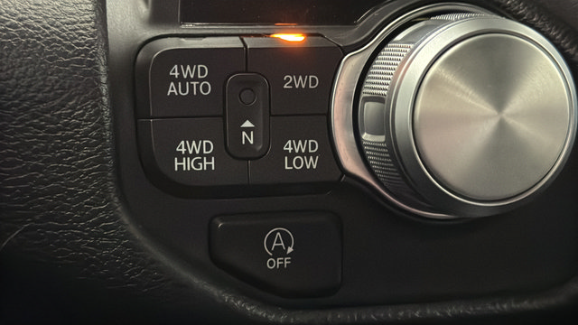 Used 2024 RAM 1500 Laramie AWD/4WD image 31