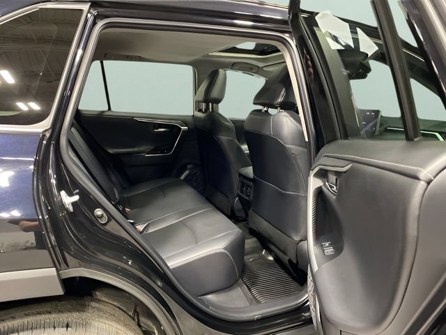 Used 2022 Toyota RAV4 Limited AWD/4WD image 27