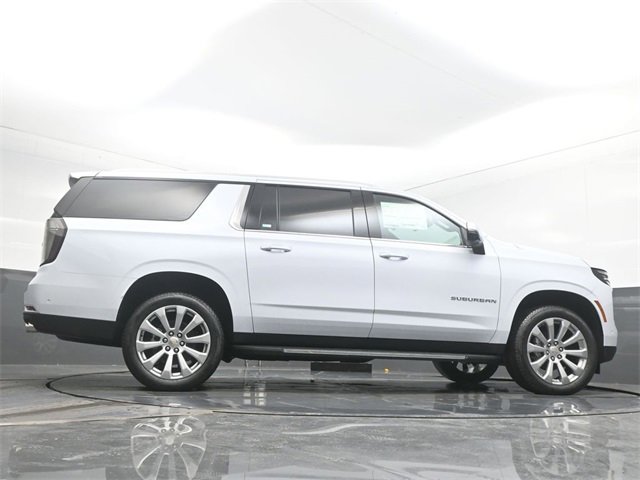 New 2026 Chevrolet Suburban Premier image 32
