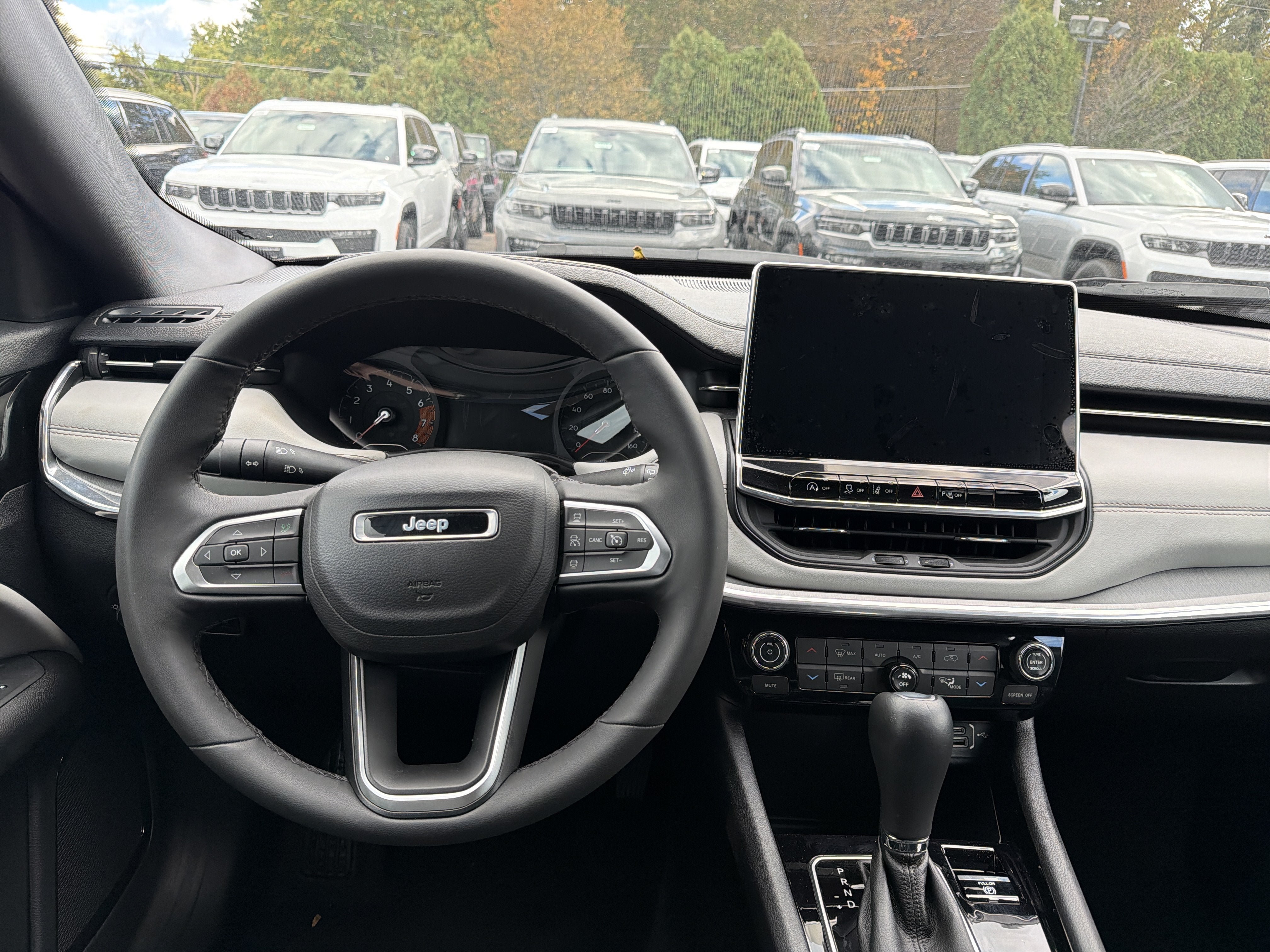 Used 2023 Jeep Compass Limited AWD/4WD image 12