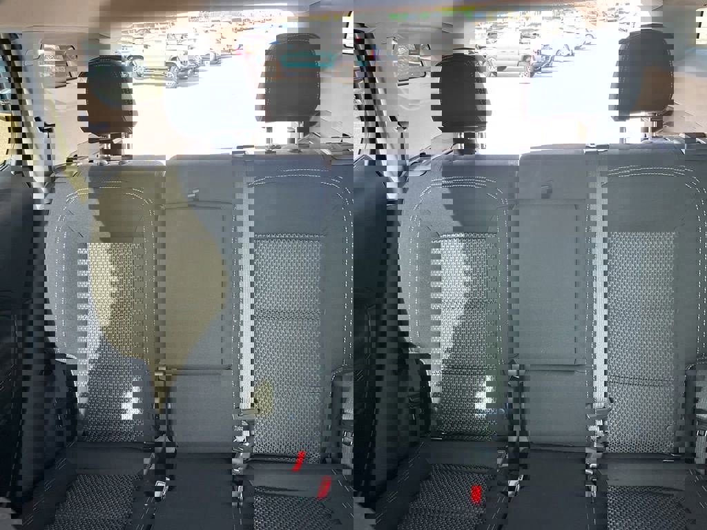 Used 2022 GMC Terrain SLE w/ Driver Convenience Package image 37