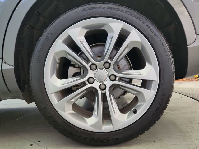 Used 2016 Audi Q3 2.0T Premium Plus w/ Technology Package FWD image 32