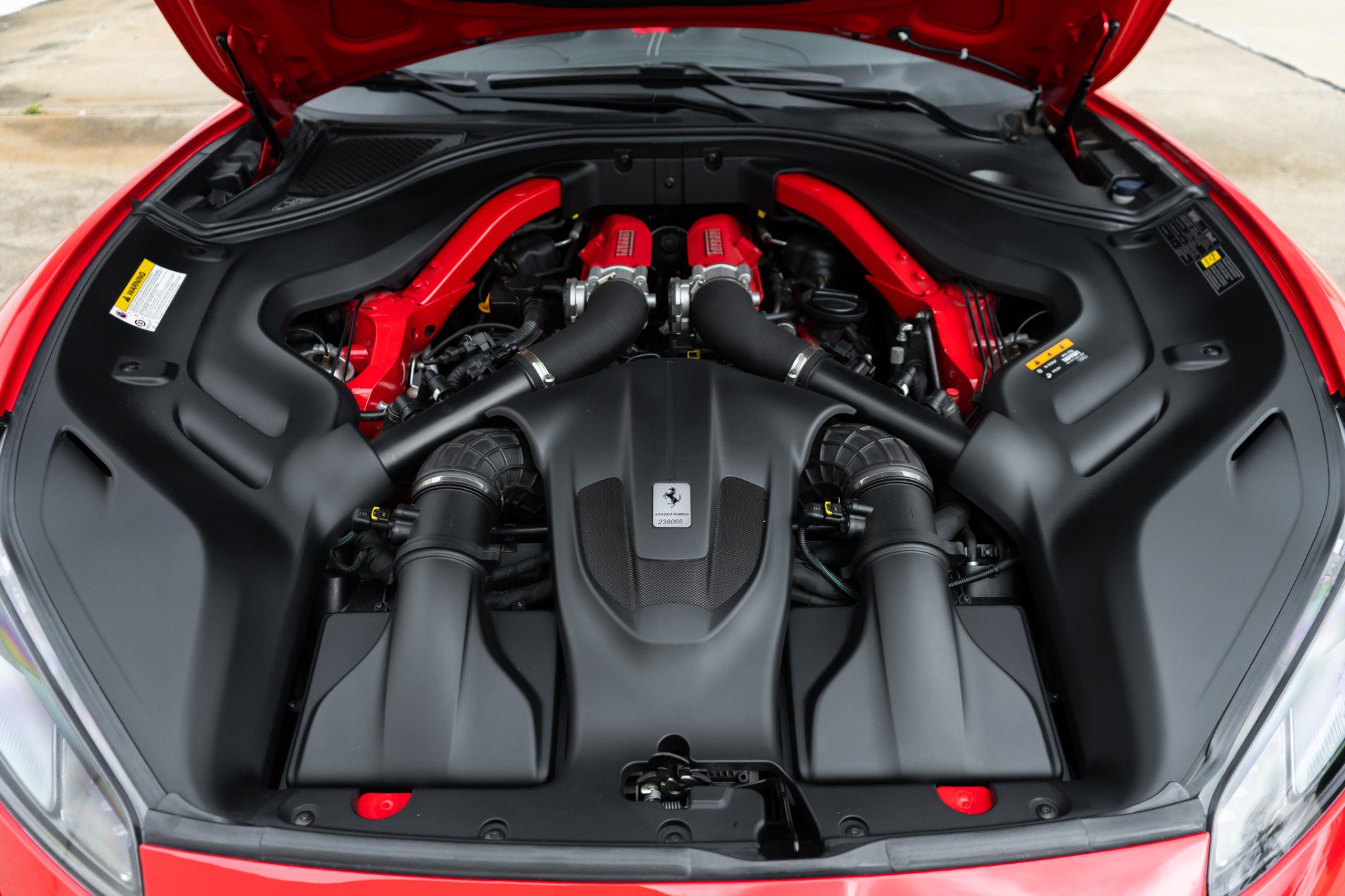 Used 2019 Ferrari Portofino RWD image 49