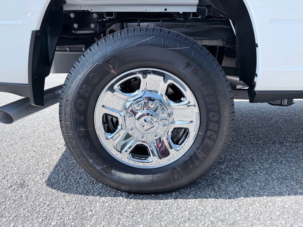 New 2026 RAM 2500 Tradesman w/ Chrome Appearance Group AWD/4WD image 31