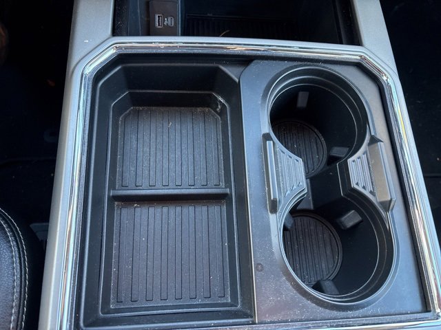 Used 2021 Ford F250 Lariat w/ Chrome Package image 32