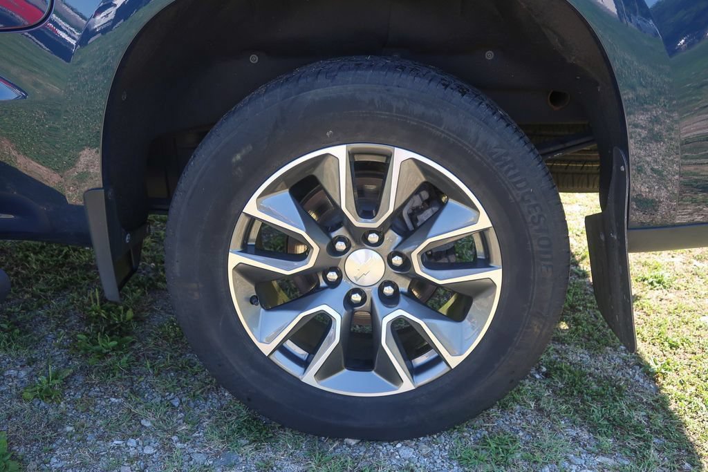Used 2023 Chevrolet Silverado 1500 LT w/ Protection Package AWD/4WD image 14