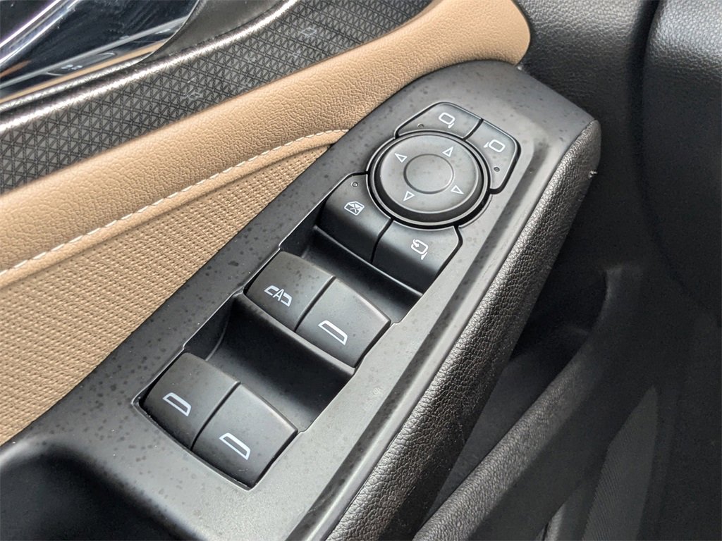 Certified 2023 Chevrolet Traverse Premier w/ LPO, Floor Liner Package image 20