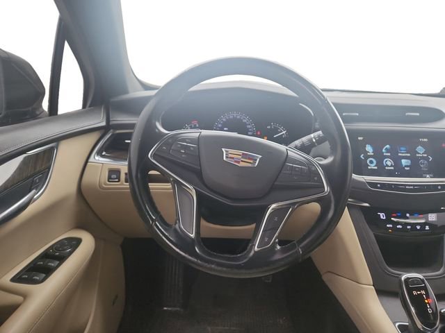 Used 2019 Cadillac XT5 FWD image 12