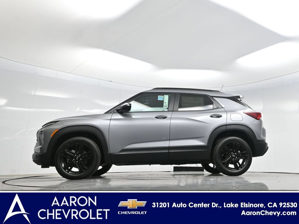 New 2026 Chevrolet TrailBlazer LT w/ Midnight Edition FWD image 6