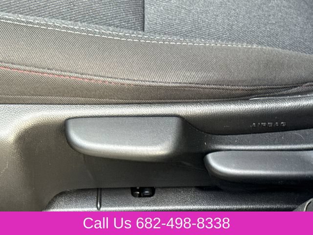 Used 2025 Chevrolet Trax RS w/ Driver Confidence Package FWD image 21