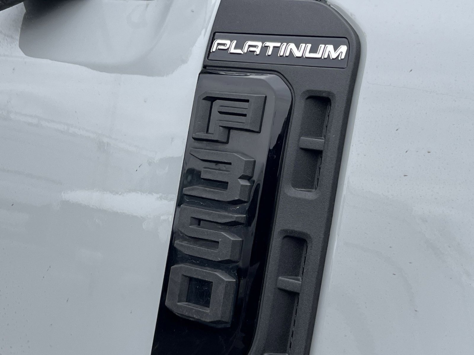 Used 2025 Ford F350 Platinum image 26