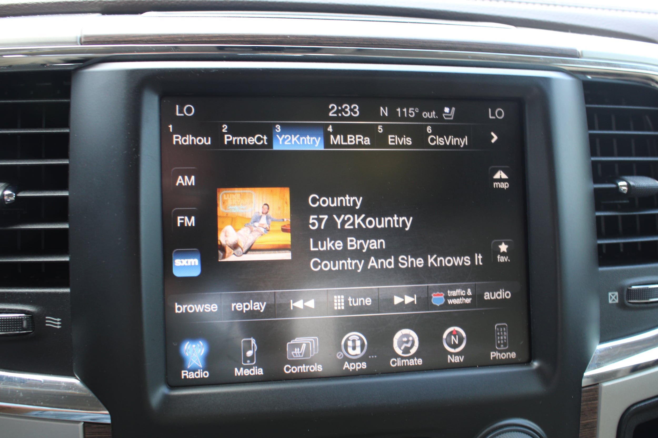 Used 2014 RAM 3500 Laramie w/ Convenience Group RWD image 28