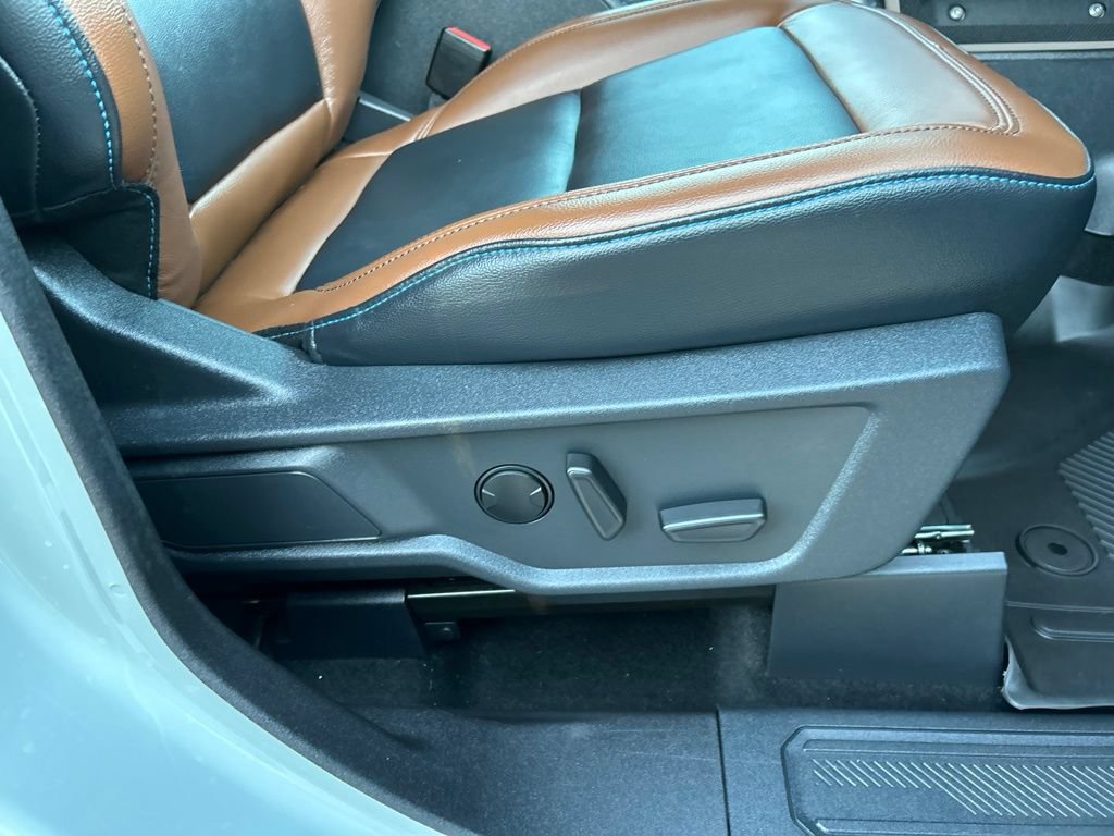 Used 2024 Ford Bronco Outer Banks AWD/4WD image 48