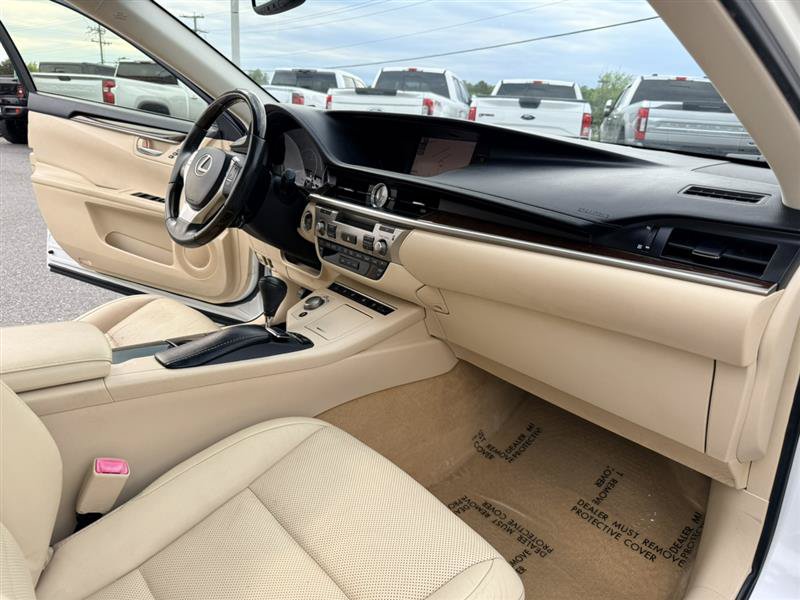 Used 2013 Lexus ES 350 w/ Luxury Pkg FWD image 12