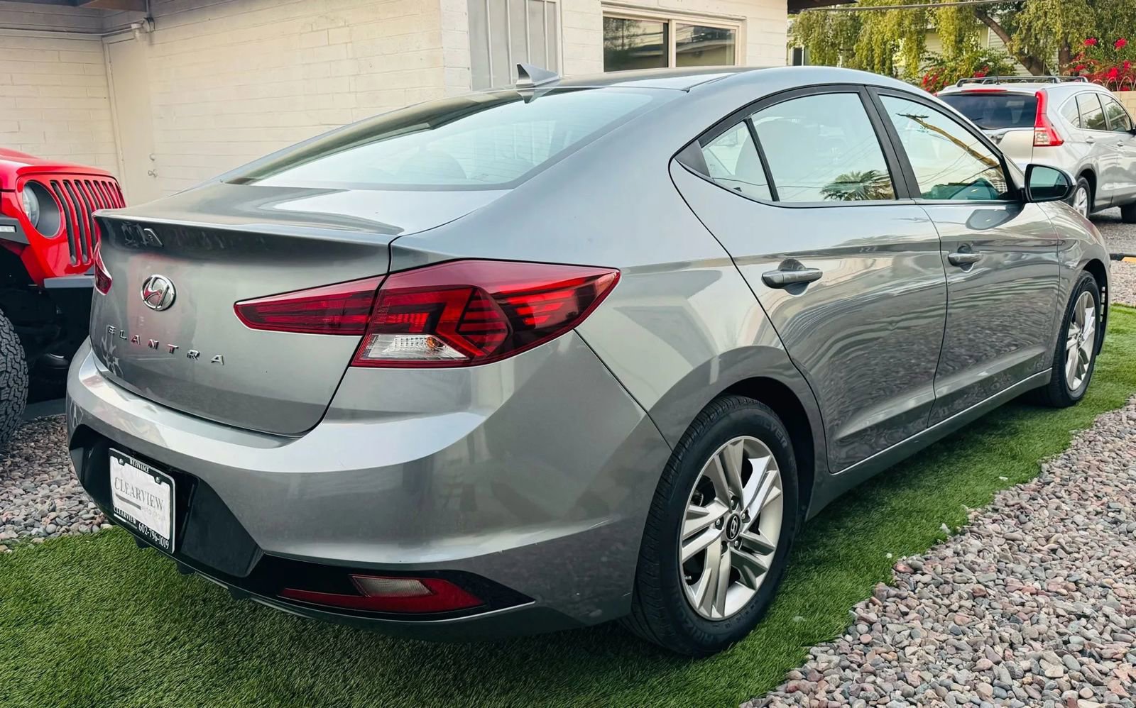 Used 2019 Hyundai Elantra SEL image 7