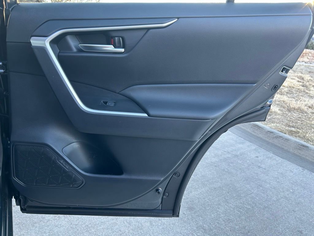Used 2025 Toyota RAV4 XLE image 24