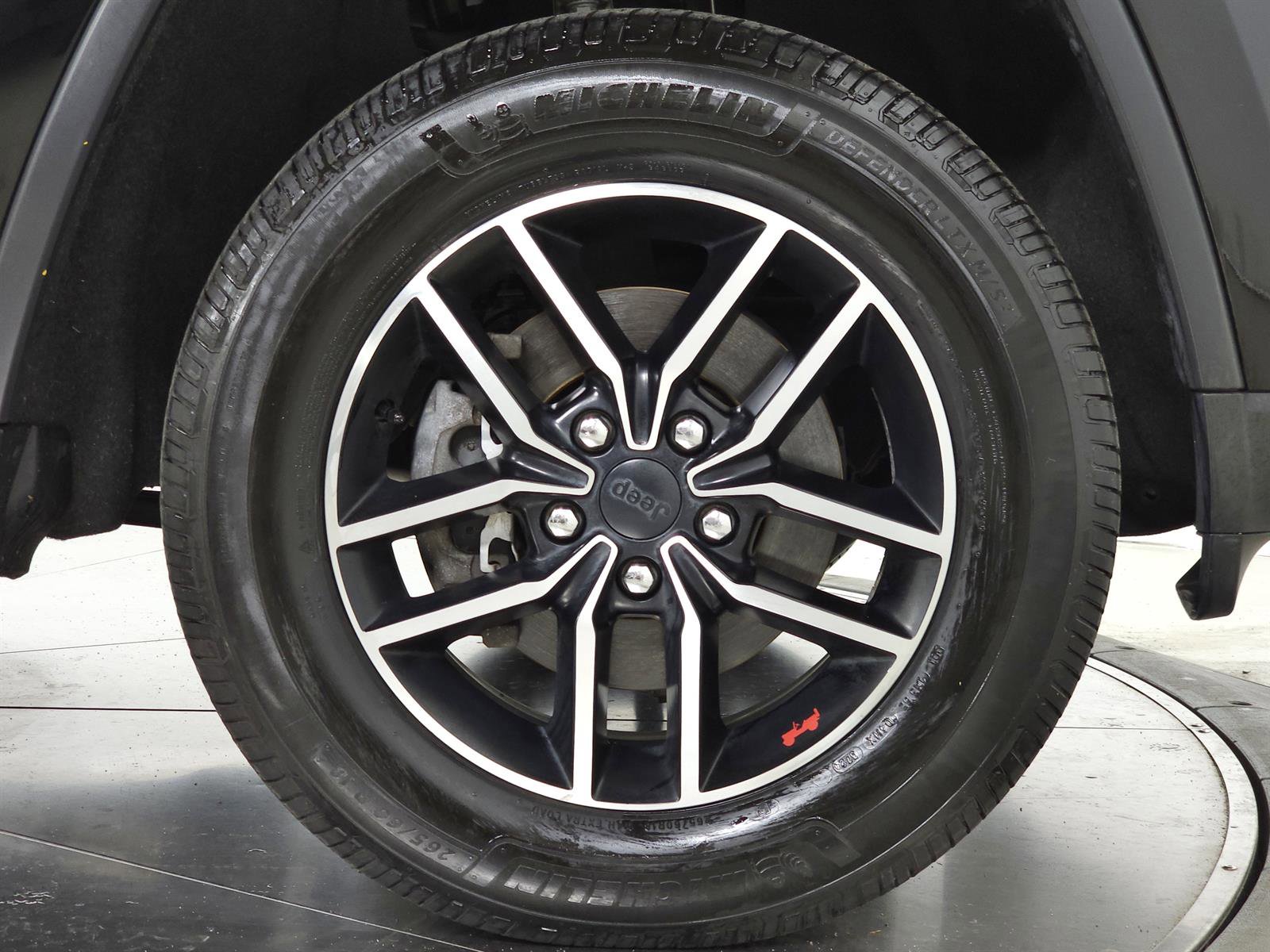 Used 2020 Jeep Grand Cherokee Trailhawk AWD/4WD image 11