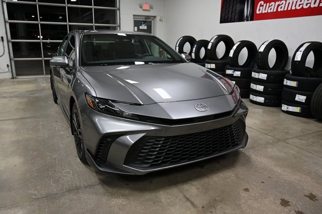 New 2026 Toyota Camry SE image 3