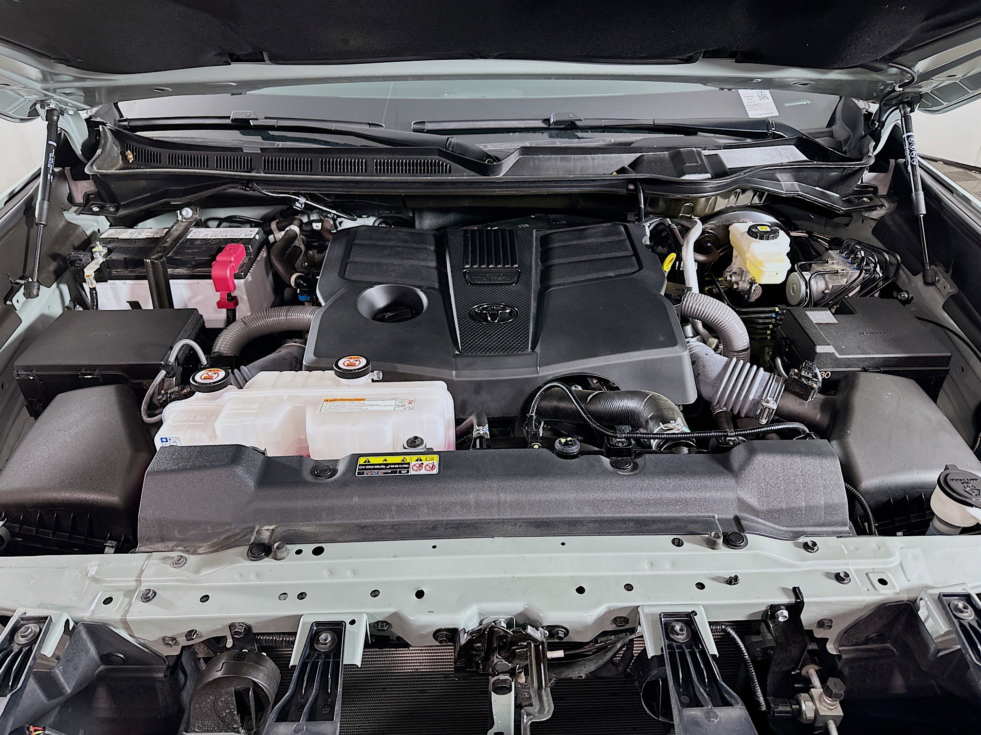 Used 2025 Toyota Tundra SR5 w/ SR5 Premium Package image 32