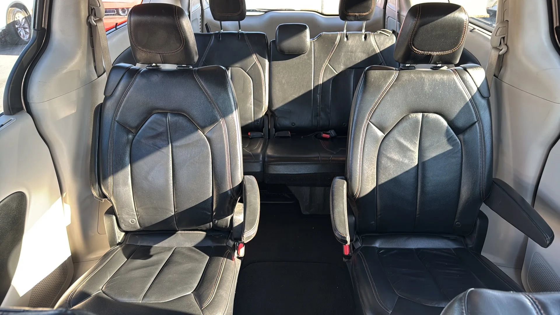 Used 2017 Chrysler Pacifica Touring-L image 20