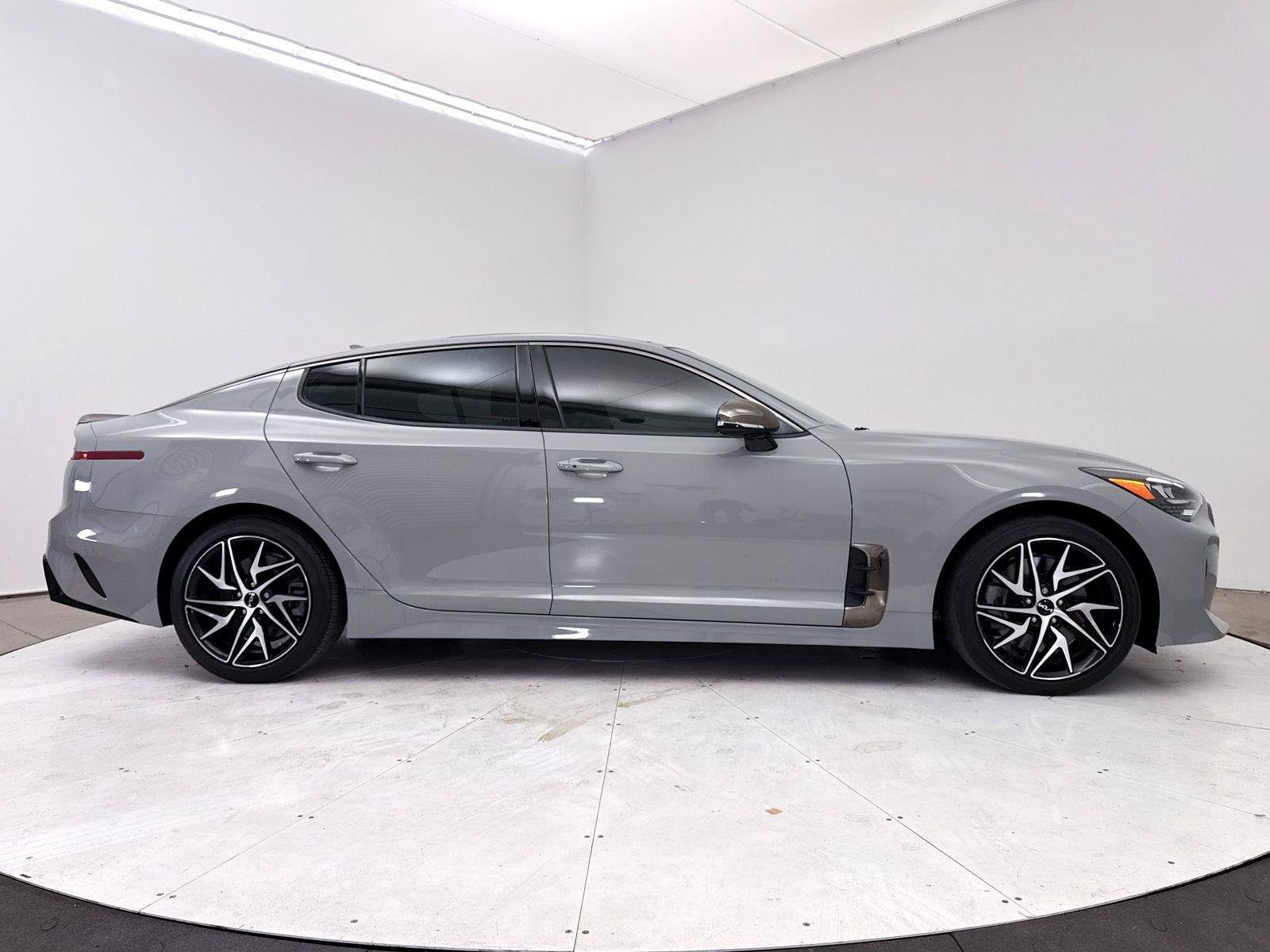 Used 2022 Kia Stinger GT-Line w/ Sun & Sound Package AWD/4WD image 43