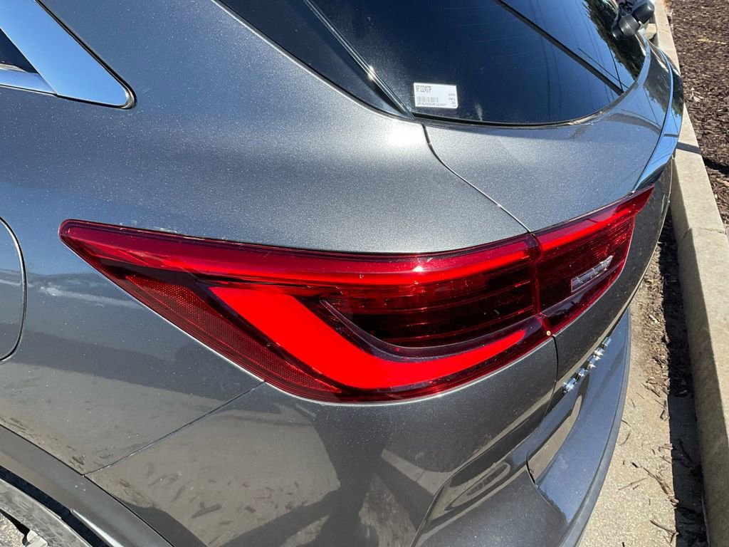 Used 2022 INFINITI QX50 Sensory image 33