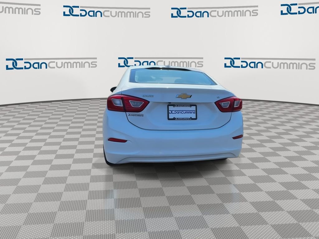 Used 2018 Chevrolet Cruze LT FWD image 7