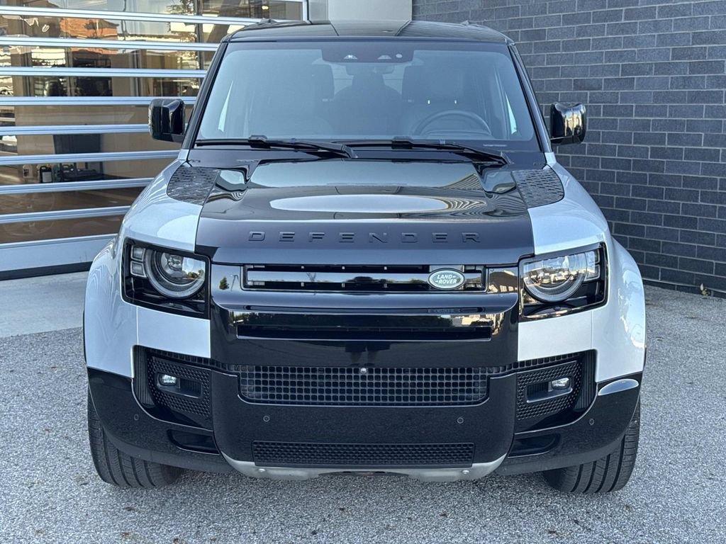 Certified 2024 Land Rover Defender 130 X AWD/4WD image 2
