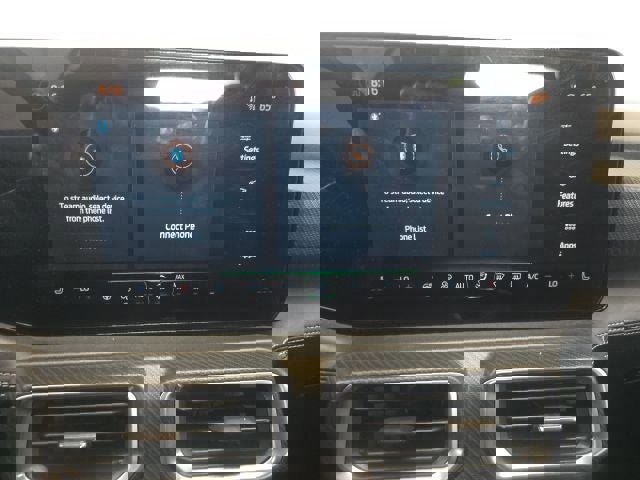 Used 2025 Ford Mustang Premium RWD image 25